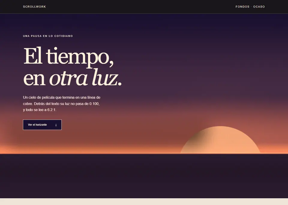 Ocaso — Un cielo de película que termina en una incisión de cobre, con un sol a medio hundir y grano animado.