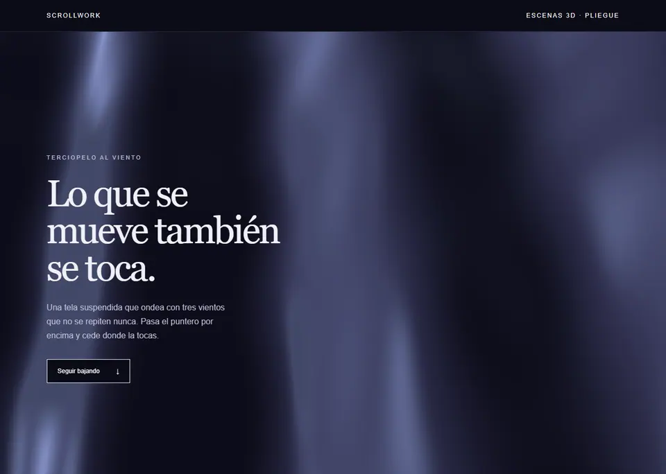 Pliegue — Una tela de terciopelo que ondea con tres vientos que no se repiten, iluminada a ras desde la izquierda, que cede donde la toca el puntero.